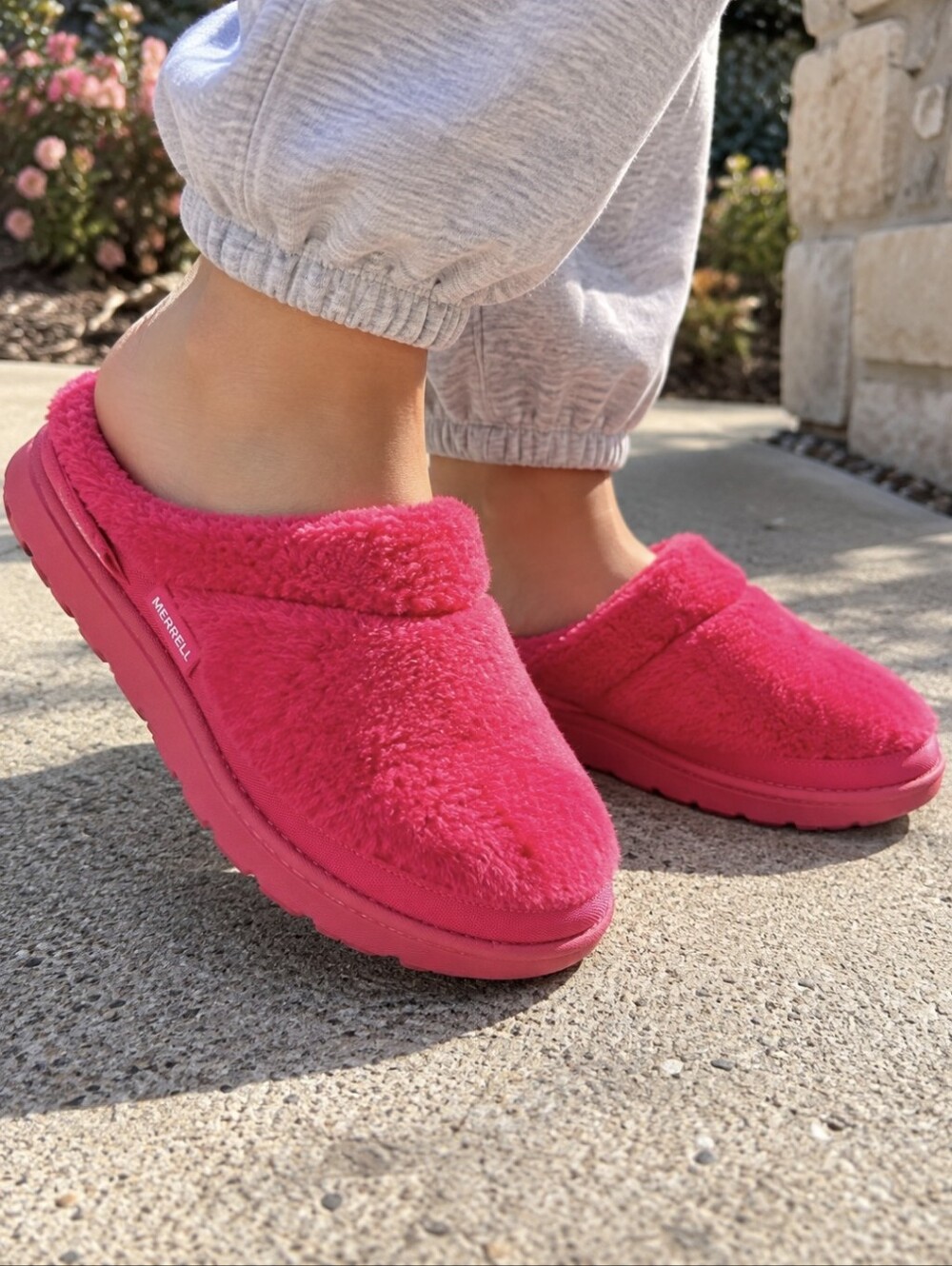 Merrell Hut Moc 2 Slide Cozy Cerise Pink Slippers Women’s Size 8